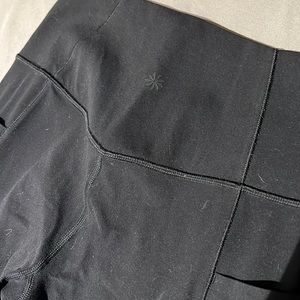 Athleta Salutation 7/8 tight